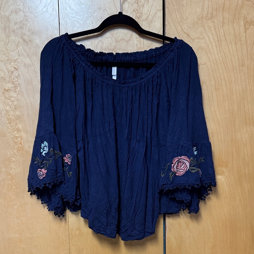 Xhilaration top